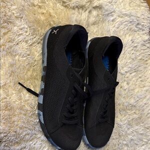 Flux Adapt
 Sneakers.  Sz 8.5 women. Size 7.5 Men